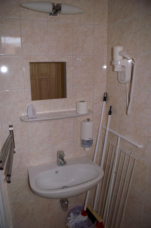 Oeregtoelgy Panzio Hotel Csongrád Quarto foto